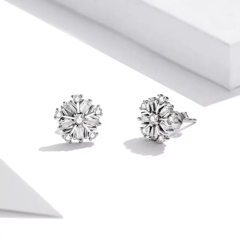 (imagen para) Pendientes de botón estilo Pandora de plata con brillantes copos de nieve - SCE1 - Ver 3