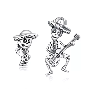 (imagen para) Pendientes de tuerca estilo Pandora plateados con calavera de hombre y guitarra - BSE420
