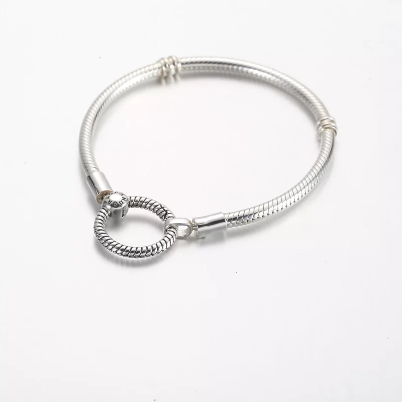 (imagen para) Pulsera Pandora Moments con cierre de presión y cadena de serpiente - 592242C00 - Ver 3