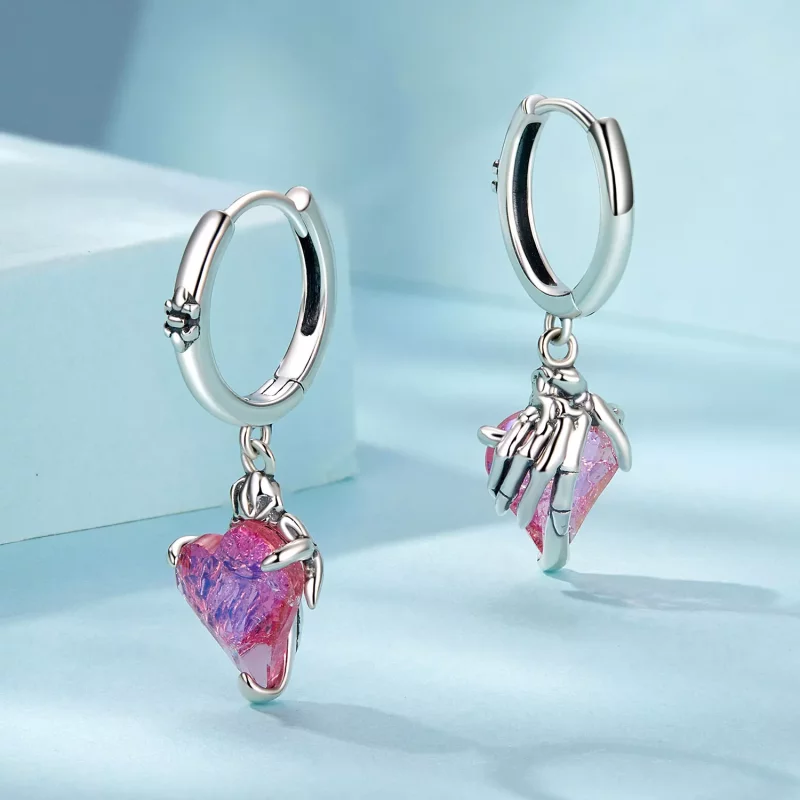 (imagen para) Pendientes con forma de corazón y mano de esqueleto estilo PANDORA - SCE1705 - Ver 3