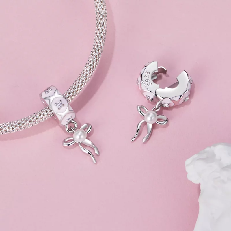 (imagen para) Charm con hebilla de posicionamiento y lazo de ballet estilo PANDORA - SCC2763 - Ver 5