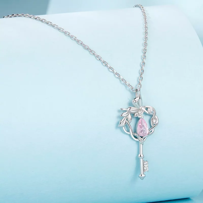 (imagen para) Collar con forma de mariposa y llave en forma de corazón estilo PANDORA - SCN518 - Ver 2