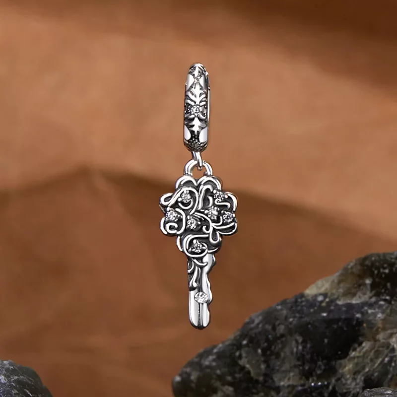 (imagen para) Colgante con forma de llave de la suerte estilo PANDORA - SCC2850 - Ver 2
