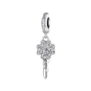 (imagen para) Colgante con forma de llave de la suerte estilo PANDORA - SCC2850