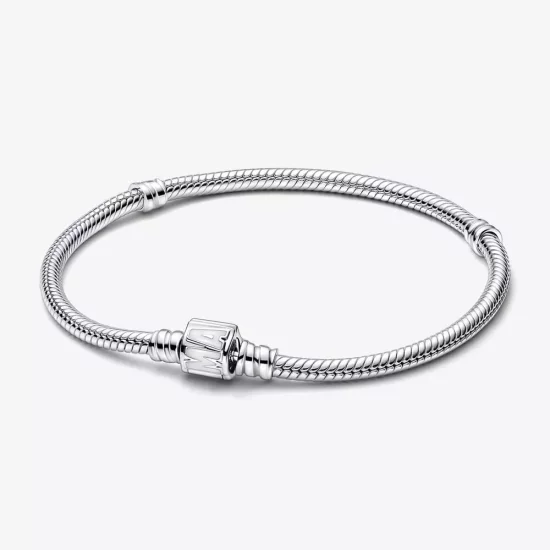 (imagen para) Pulsera Pandora Moments Cadena de Serpiente Cierre de Logo Marvel - 592561C01