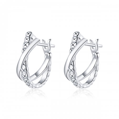 Aretes de aro estilo Pandora en color plata con textura de cuero - BSE440