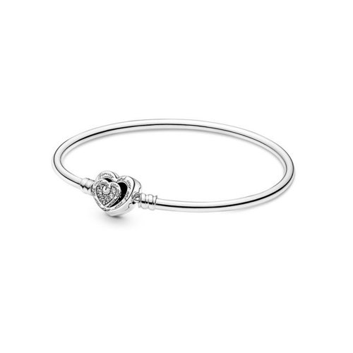 Brazalete con cierre de corazones infinitos entrelazados de Pandora Moments