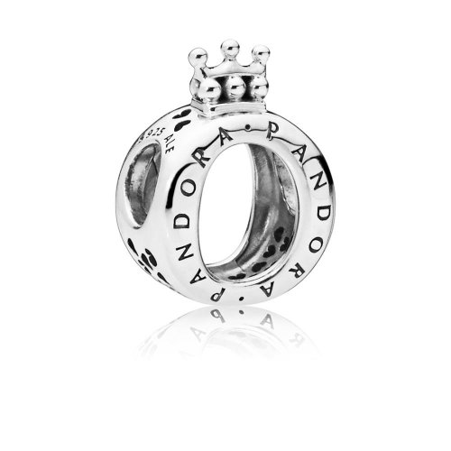 Charm en plata de ley Corona PANDORA O