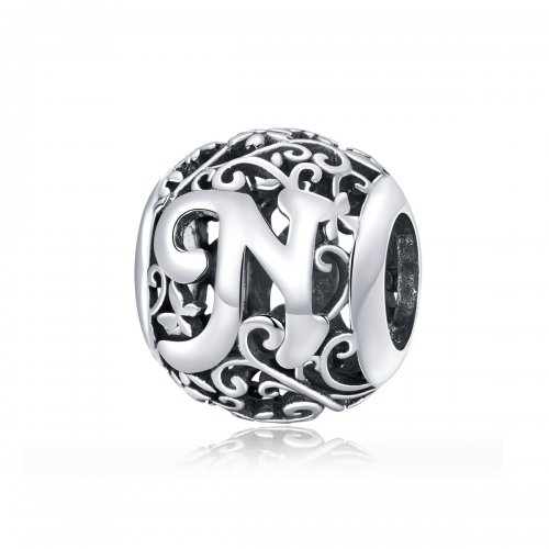 Encanto de letra N con motivo floral calado al estilo de Pandora - SCC1444-N