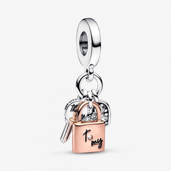 Llavero de PANDORA en dos tonos con colgantes de candado, llave y corazón - 782506C01 - Haga click en la imagen para cerrar