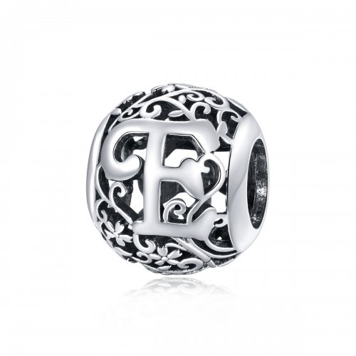 Charm Pandora con letra F y diseño de flor calada - SCC1444-F