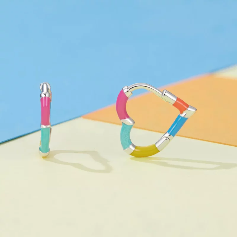 (imagen para) Pendientes de Aros con Corazón Arcoíris de Estilo Pandora - SCE1607 - Ver 2