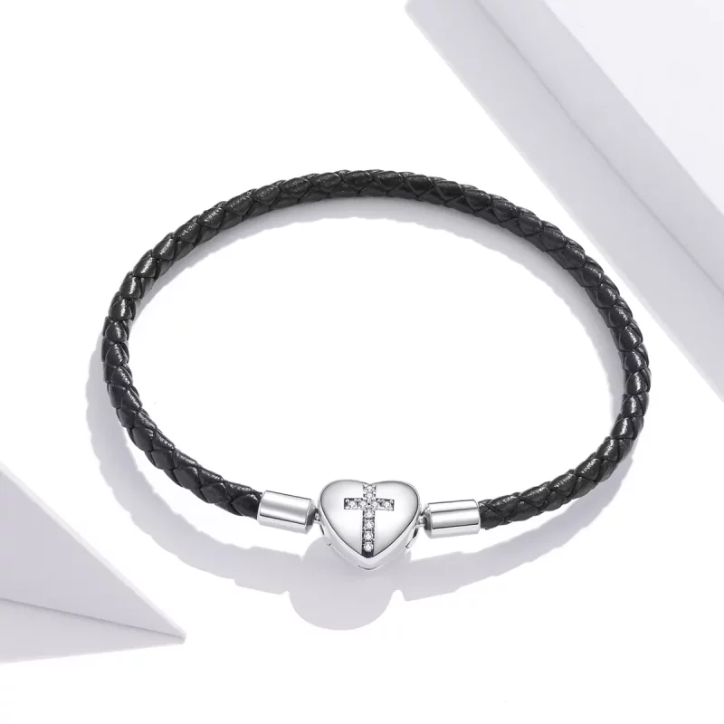 (imagen para) Pulsera de cuero estilo Pandora con cruz de bautizo en plata - SCB205 - Ver 2