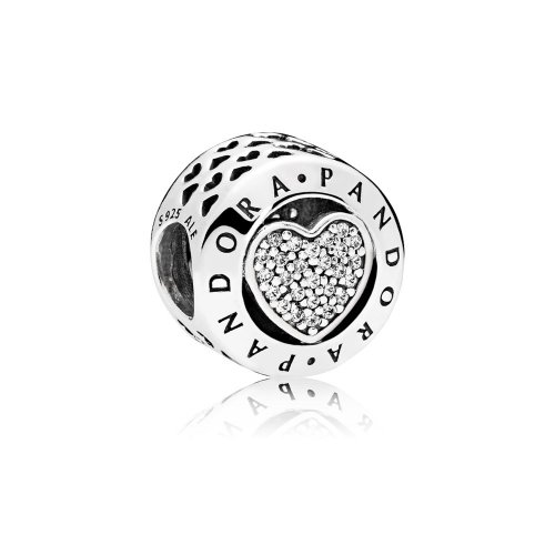 Charm en plata de ley Corazón firma PANDORA