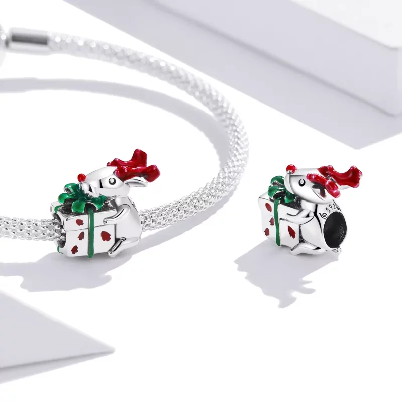 (imagen para) Charm de estilo Pandora con reno entregando regalos - BSC540 - Ver 4