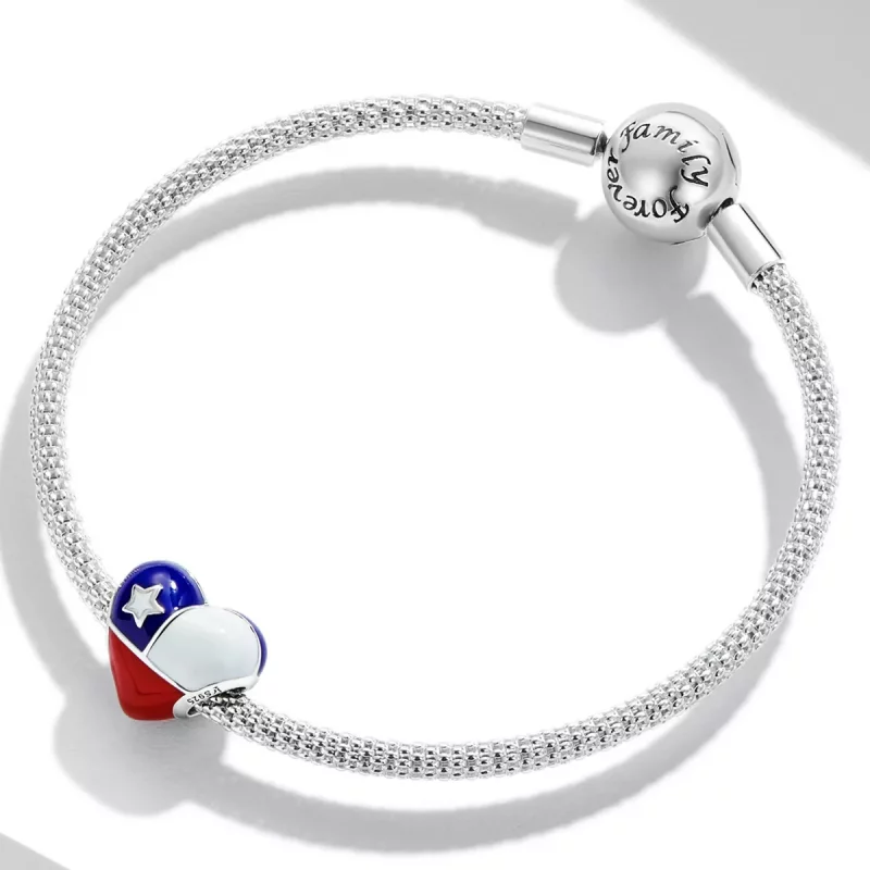(imagen para) Charm estilo Pandora con bandera de Chile y símbolo de amor - SCC2110 - Ver 3
