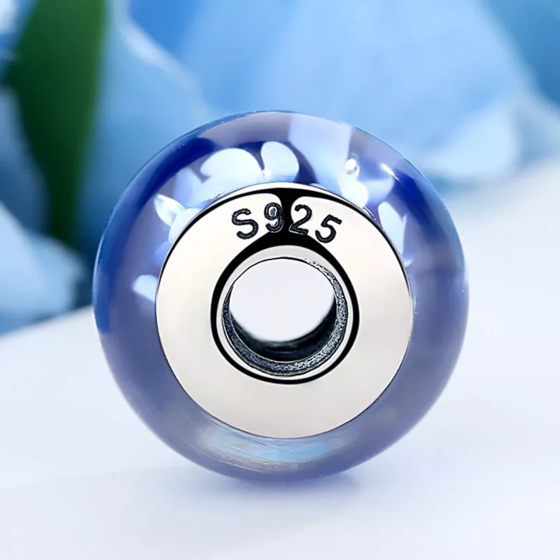(imagen para) Pandora Estilo Encanto de Vidrio Murano Azul con Flores Blancas - SCZ006 - Ver 3