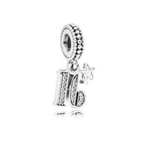(imagen para) Charm colgante en plata de ley 16 A&ntilde;os de Amor - PANDORA