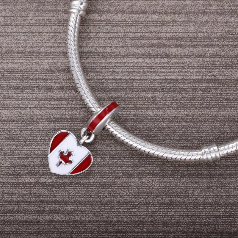 (imagen para) Charm colgante en plata de ley Bandera del corazon de canada PANDORA - Ver 4