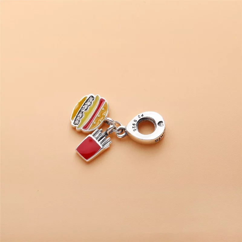(imagen para) Charm colgante en plata de ley Burger y Patatas - PANDORA - Ver 3