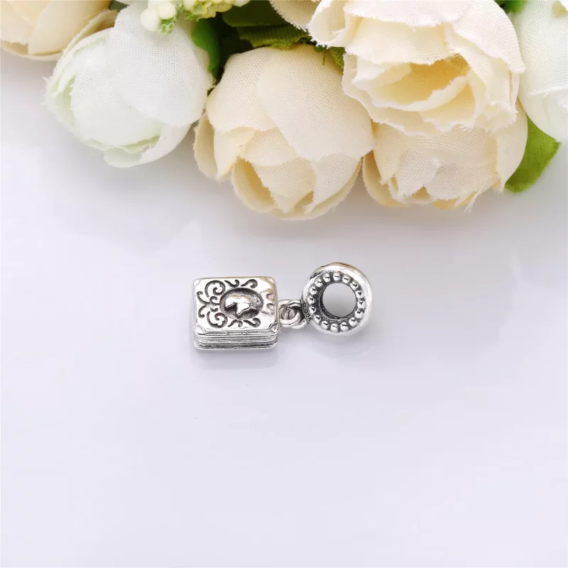 (imagen para) Charm colgante en plata de ley nuestro libro de cuento de hadas PANDORA - Ver 3