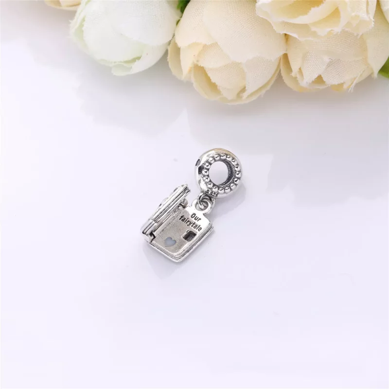 (imagen para) Charm colgante en plata de ley nuestro libro de cuento de hadas PANDORA - Ver 4