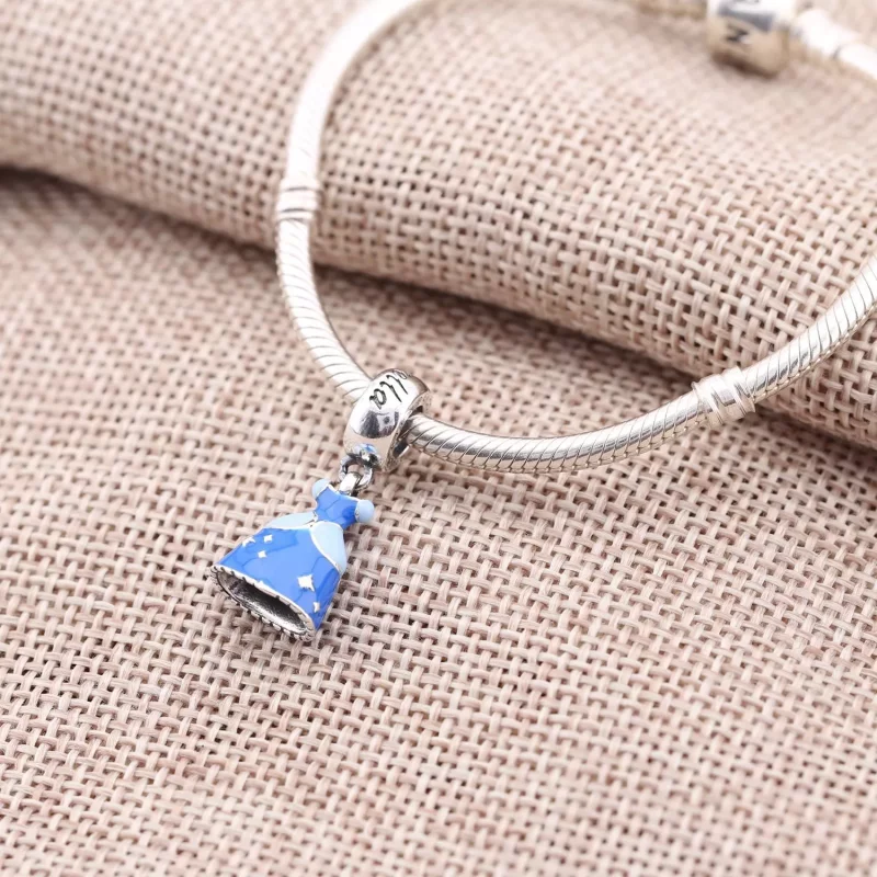 (imagen para) Charm colgante en plata de ley Vestido de Cenicienta - PANDORA - Ver 2