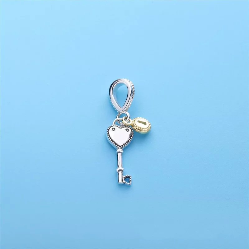 (imagen para) Charm colgante en plata de ley y oro Llave de mi Coraz&oacute;n - PANDORA - Ver 2