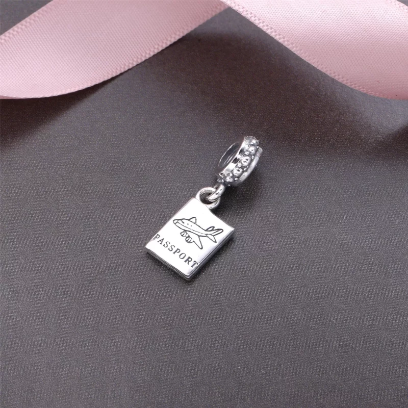 (imagen para) Charm Colgante Pasaporte - PANDORA - Ver 2