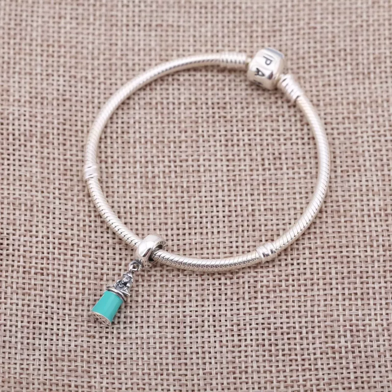 (imagen para) Charm Disney, la poci&oacute;n m&aacute;gica de Alicia PANDORA - Ver 2