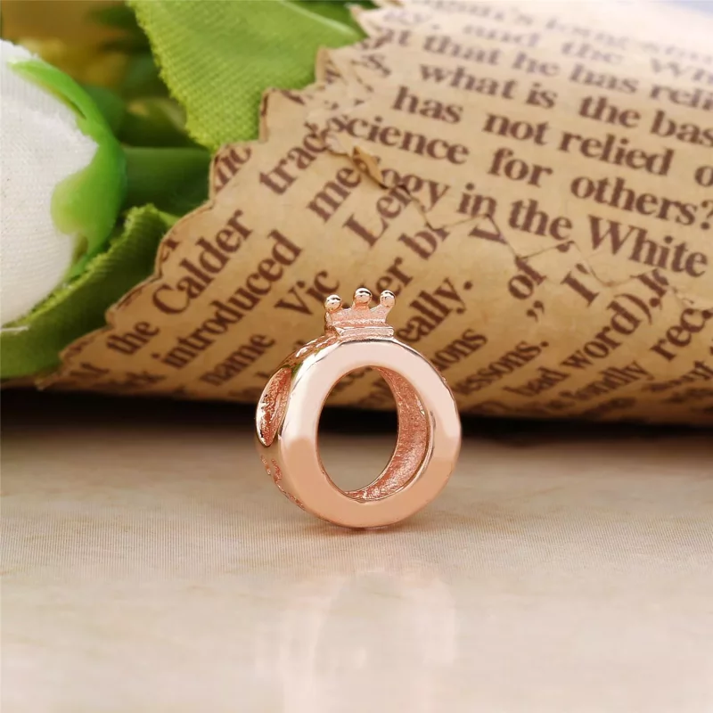 (imagen para) Charm en PANDORA Rose Corona PANDORA O - Ver 2