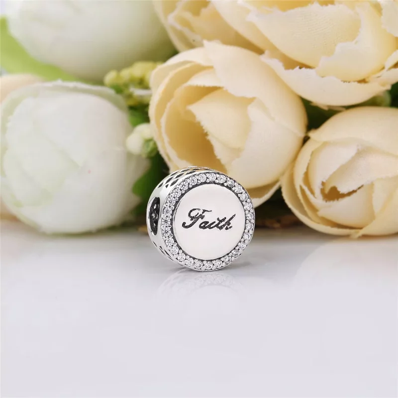 (imagen para) Charm en plata de ley Cruz de fe PANDORA - Ver 3