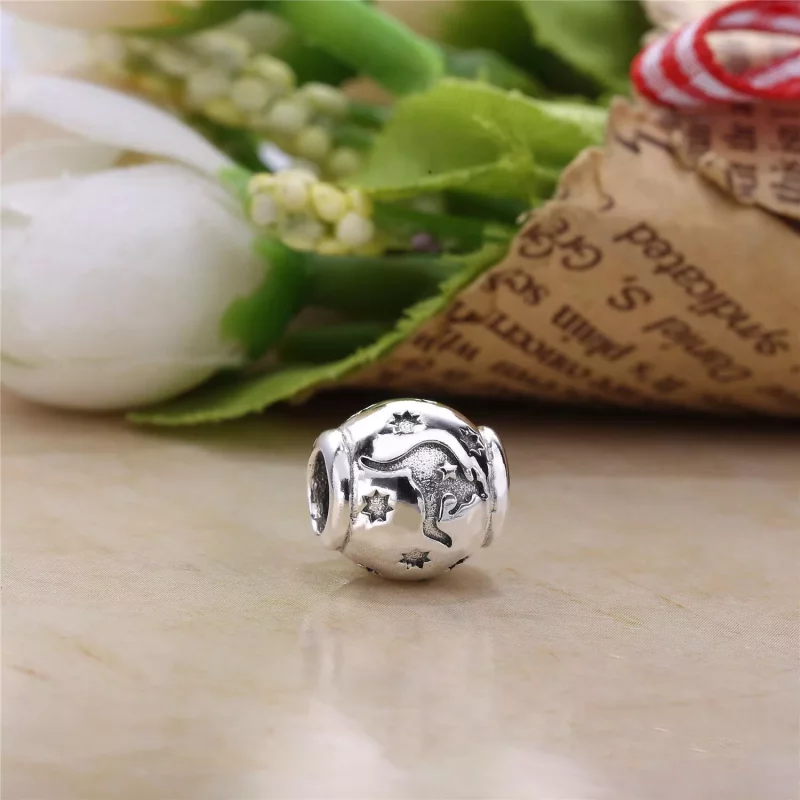 (imagen para) Charm en plata de ley Cruz del sur y canguro PANDORA - Ver 2