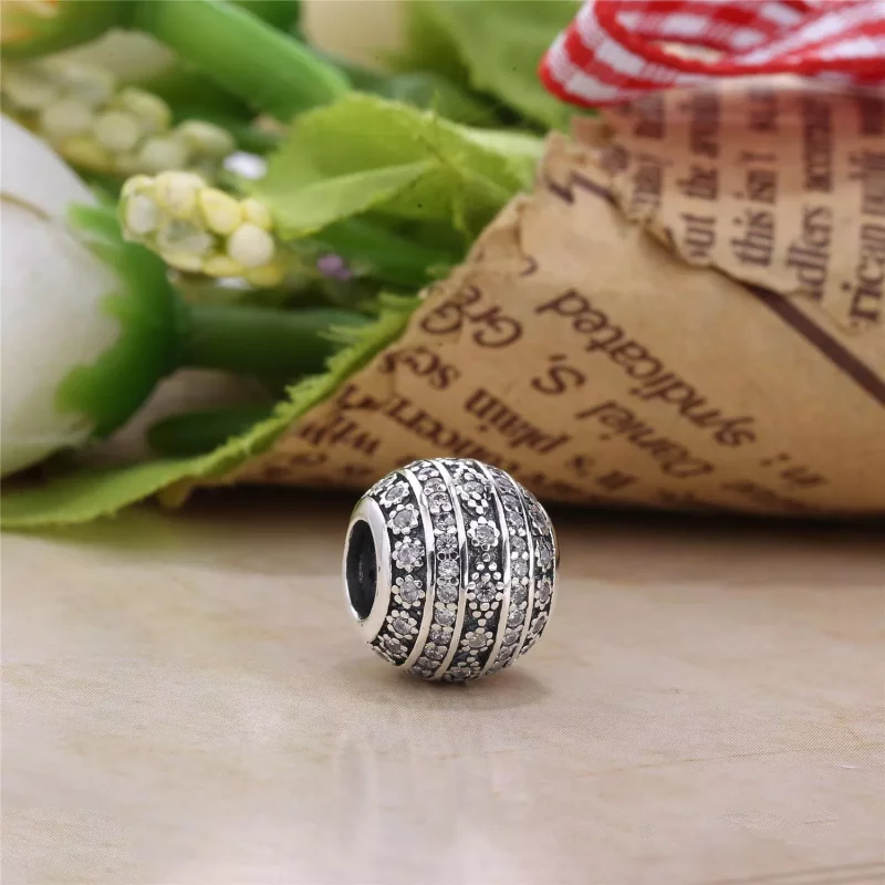 (imagen para) Charm en plata de ley Formas Brillantes - PANDORA - Ver 2