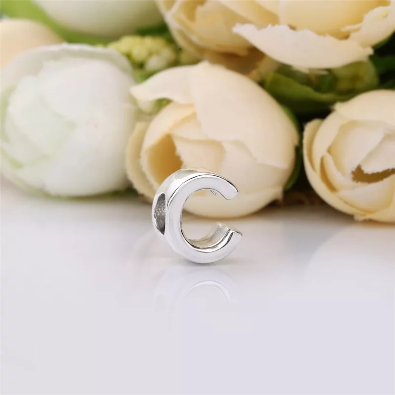 (imagen para) Charm en plata de ley Letra C - PANDORA - Ver 2