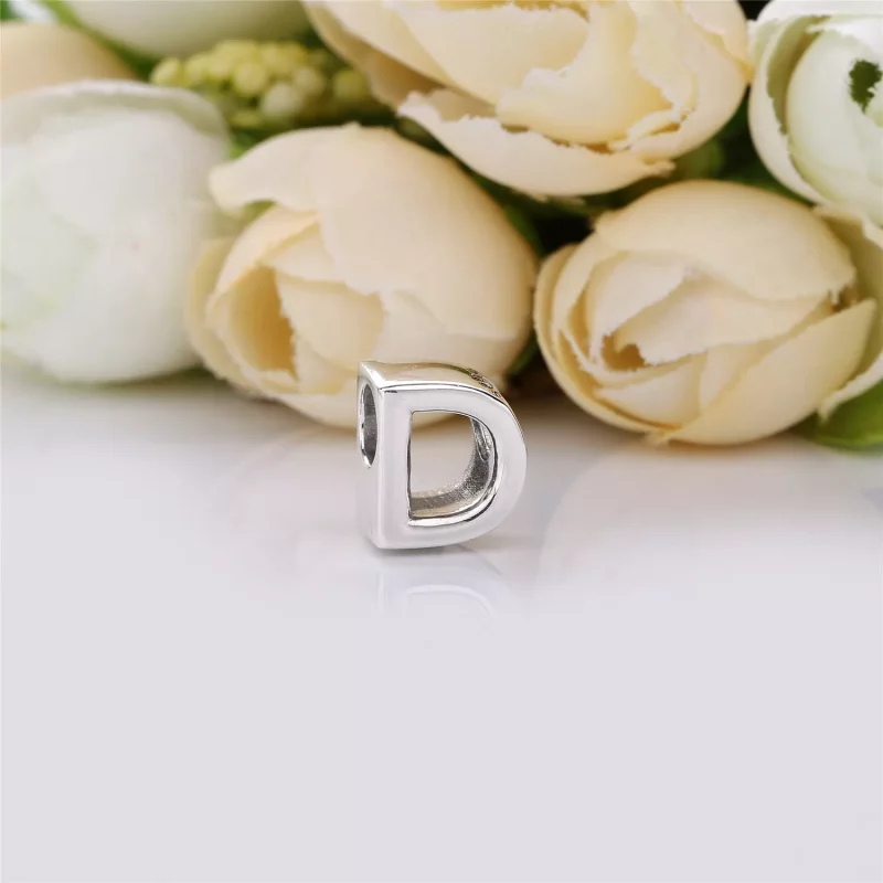 (imagen para) Charm en plata de ley Letra D - PANDORA - Ver 2