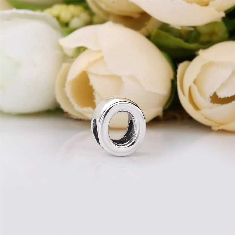 (imagen para) Charm en plata de ley Letra O - PANDORA - Ver 2