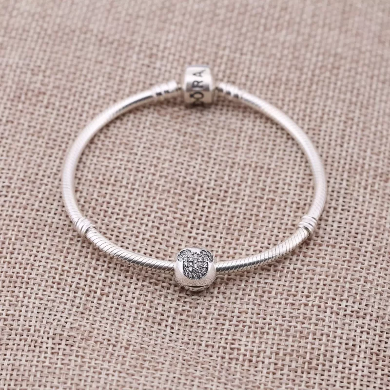 (imagen para) Charm en plata de ley Mickey en Pav&eacute; - PANDORA - Ver 2