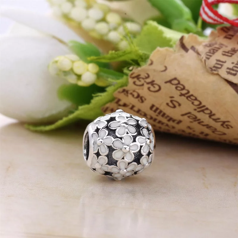 (imagen para) Charm en plata de ley Prado de la Margarita PANDORA - Ver 3