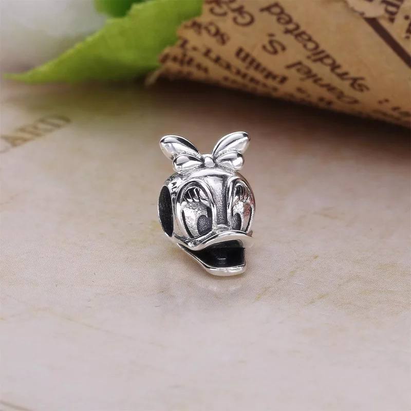 (imagen para) Charm en plata de ley Retrato Daisy - PANDORA - Ver 2