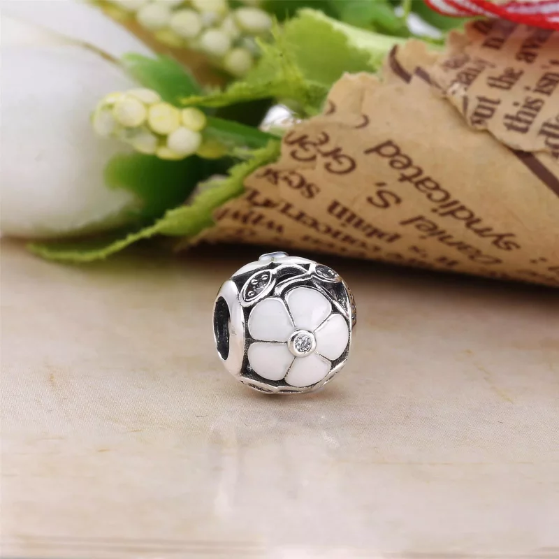 (imagen para) Charm Flor Luminosa - PANDORA - Ver 2