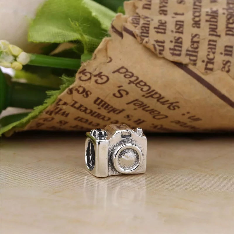 (imagen para) Charm C&aacute;mara - PANDORA - Ver 2