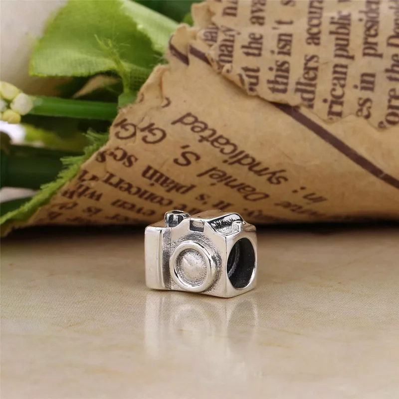 (imagen para) Charm C&aacute;mara - PANDORA - Ver 3