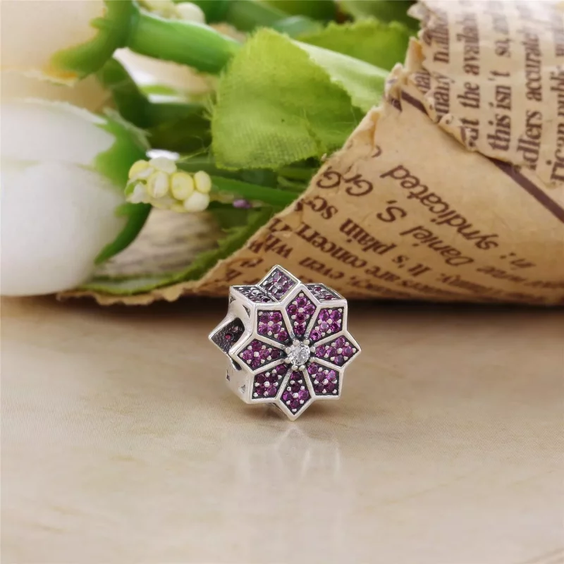 (imagen para) Limited Edition Poinsettia Charm - PANDORA - Ver 2