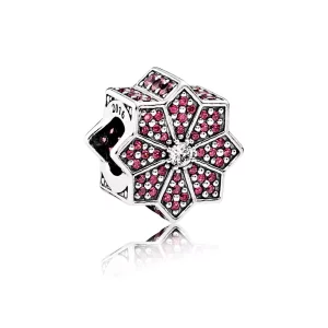 (imagen para) Limited Edition Poinsettia Charm - PANDORA