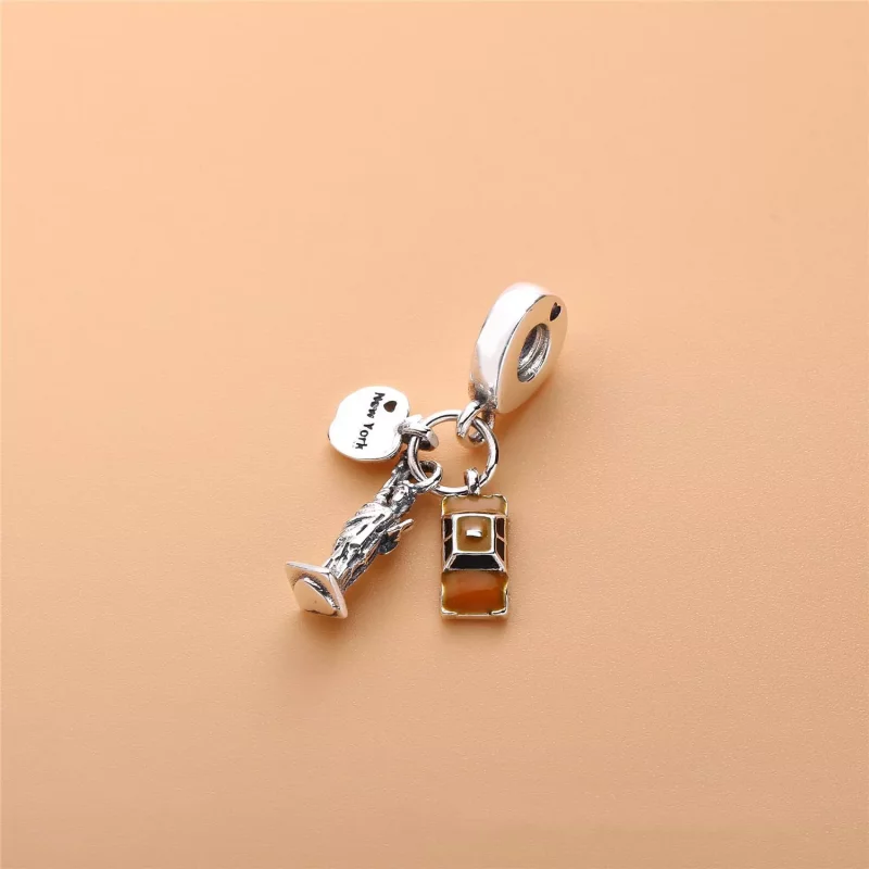 (imagen para) Charm colgante en plata de ley Lo m&aacute;s destacado de Nueva York PANDORA - Ver 3