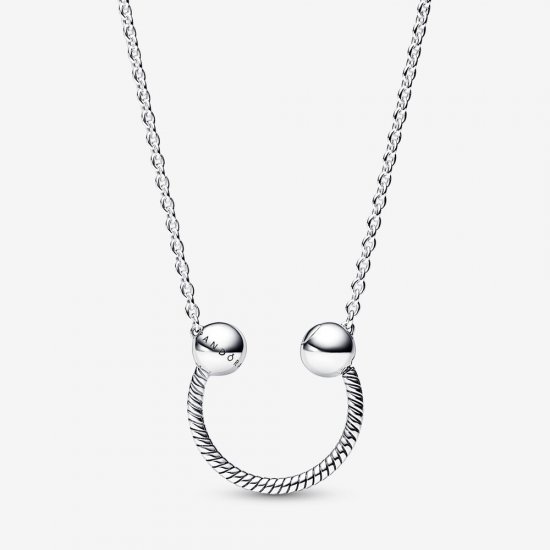 Collar colgante con dije en forma de U de la colección Pandora Moments - 392747C00-45 - Haga click en la imagen para cerrar