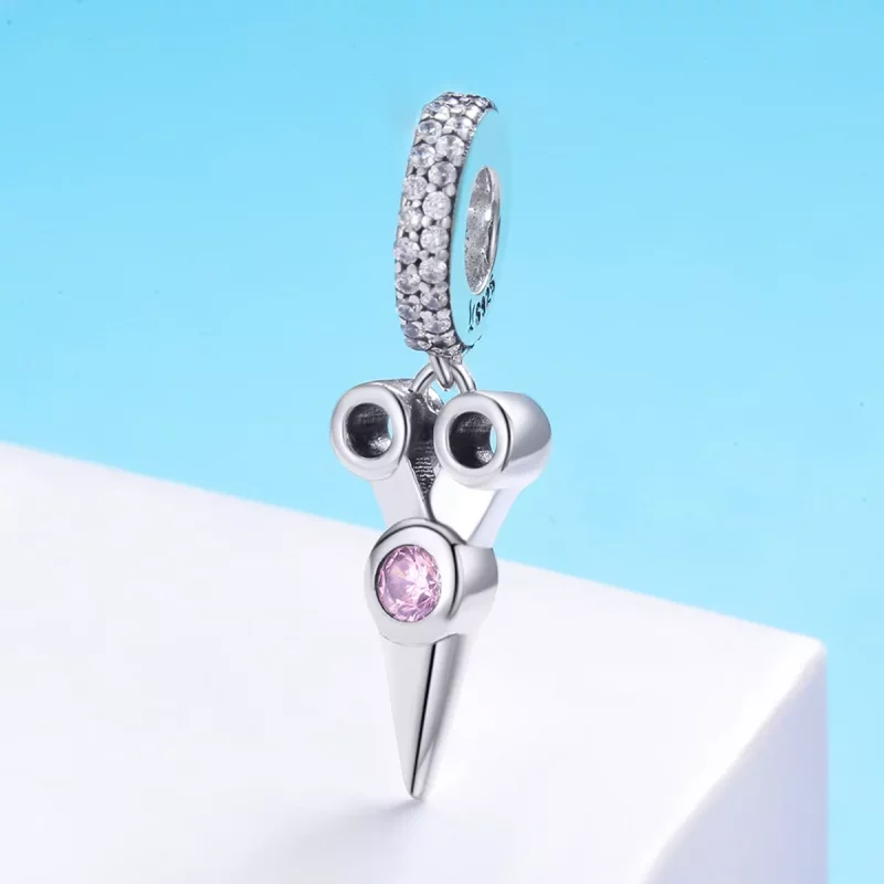 (imagen para) Pendiente de plata con estilo Pandora en forma de pequeñas tijeras de peluquero - Ver 3