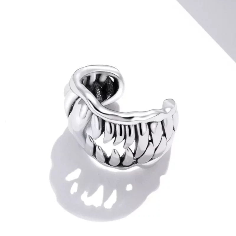 (imagen para) Clip de oreja estilo Pandora con diente de bestia - SCE1203 - Ver 3