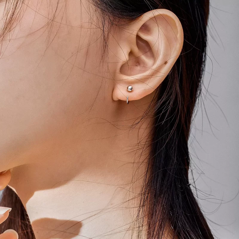 (imagen para) Aretes de argolla pequeños plateados al estilo de Pandora - SCE782-A - Ver 7